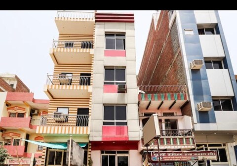 SURAJ GUEST HOUSE Varanasi
