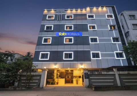 FabHotel Tals Hitech- Nr.Jubliee Enclave-Hitech CIty