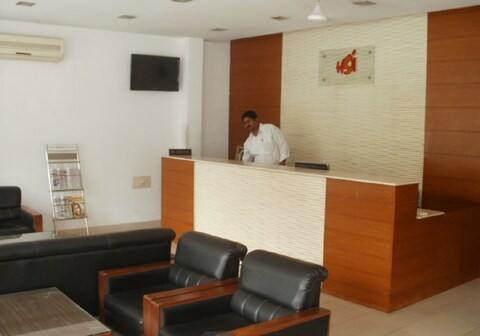 i-ROOMZ Hotel Shivam International