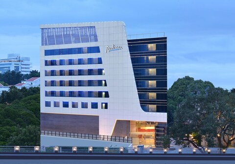 Radisson Bengaluru City Center