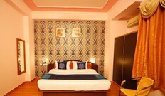 Hotel Manohar Palace, Jaipur Hotel Manohar Palace, Jaipur