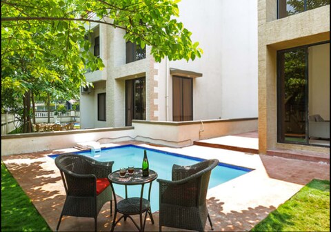 StayVista | Greenwoods Six 5 BHK Villa