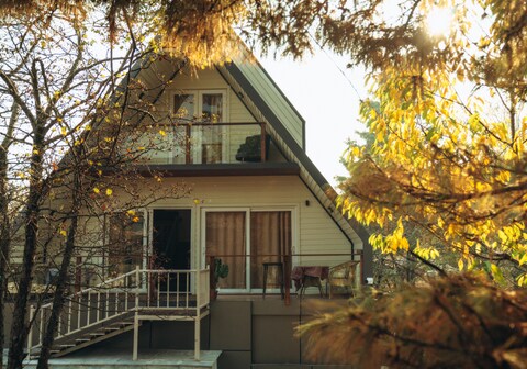 Pickwick Residence