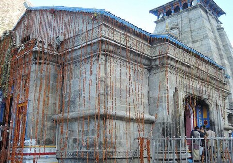 Trishul Rooms & Dorms