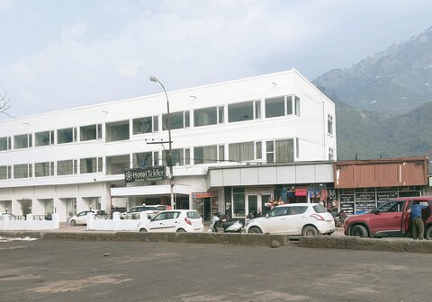 Tridev Hotel