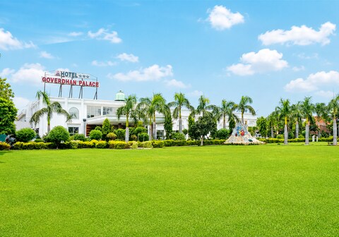 Hotel Goverdhan Palace