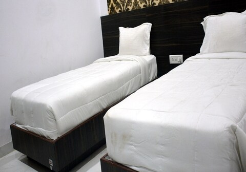 HOTEL GALAXY AND RESTAURANT