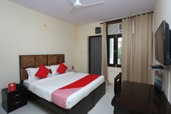 OYO 15738 Hotel Awesome Villa, Delhi OYO 15738 Hotel Awesome Villa, Delhi
