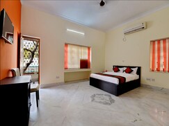 OYO 12210 Comfort N Cozy, Kolkata OYO 12210 Comfort N Cozy, Kolkata