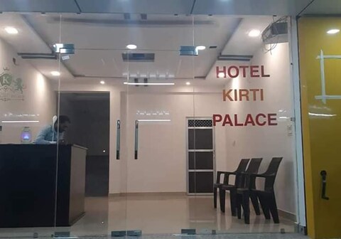 KIRTI PALACE HOTEL