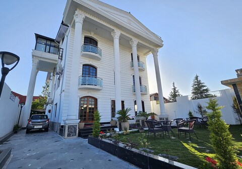 HOTEL ORIENTAL MANSION