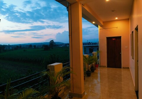 StaHouz Airport luxury nature valley homestay