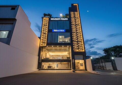 FabHotel Kalawati Palace