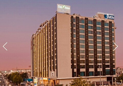 THE DIVINE LUXURY STAY