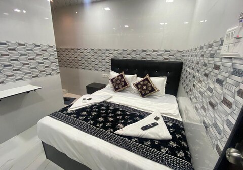 Hotel O Sai Residency