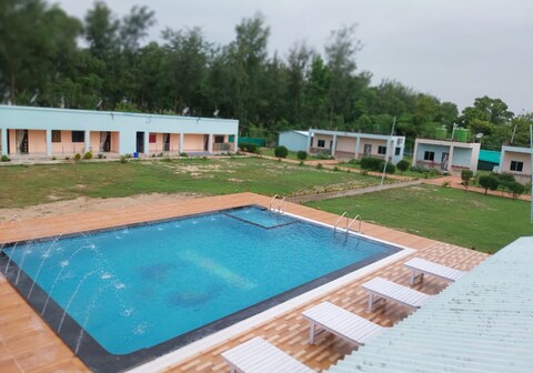Luxury Cottages in the Shack