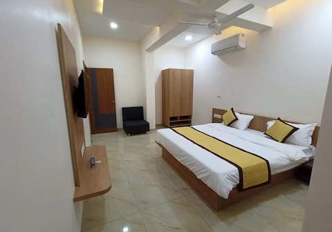 Hotel Crossview
