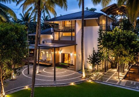 WINNERS HILL RESORTS