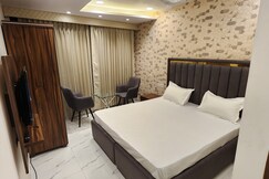 OVEL HOTEL (SKY VIEW), Ludhiana OVEL HOTEL (SKY VIEW), Ludhiana