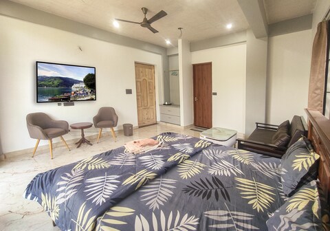 Enchanting Mountain Stay