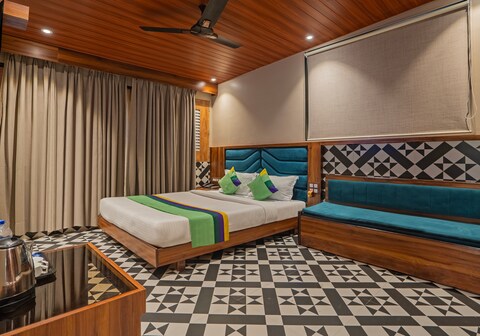 Treebo Prince Andheri East