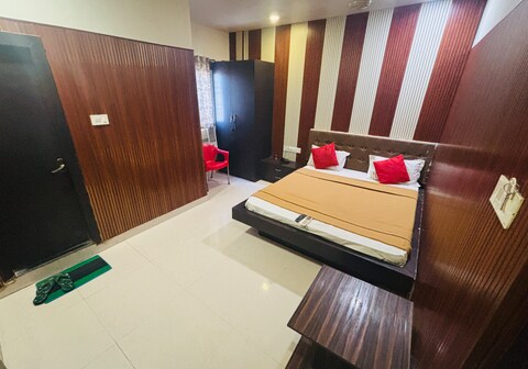 J J Residency