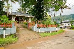 OYO Home 19033 Puthooran's Holiday Inn, Munnar OYO Home 19033 Puthooran's Holiday Inn, Munnar