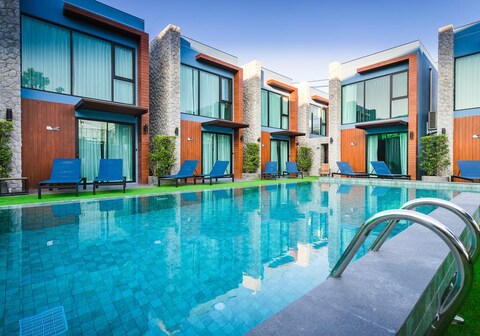 Peace Blue Naiharn Naturist Resort Phuket