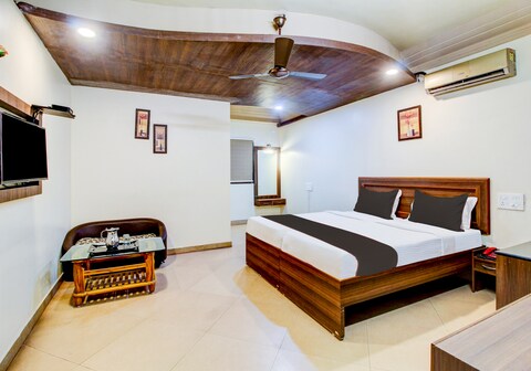 Palette Hotel Pune, MIDC Chinchwad