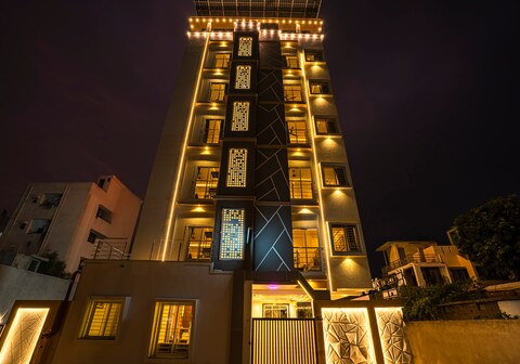 Treebo Parashar Max