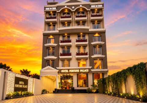 HOTEL FORTUNE PALACE