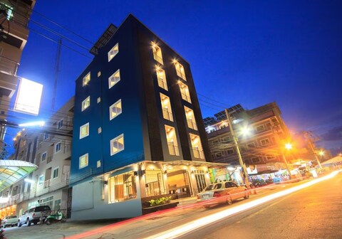 Hotel The Journey Patong New