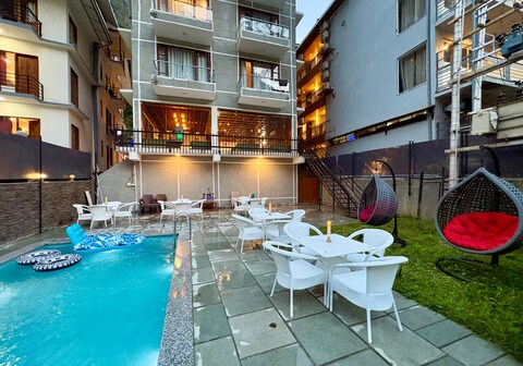 Hotel Asiia Holiday Kasol with Swimming pool (Central heated and air colled)