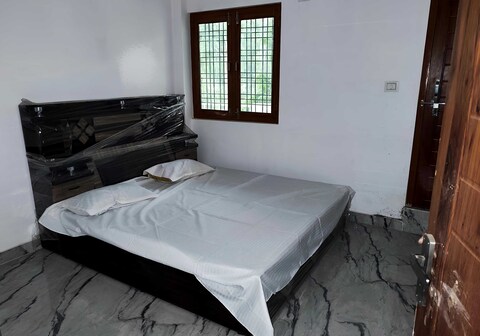 Hotel O by OYO AK MARRIAGE LAWN