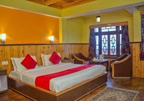 HOTEL DEWACHEN