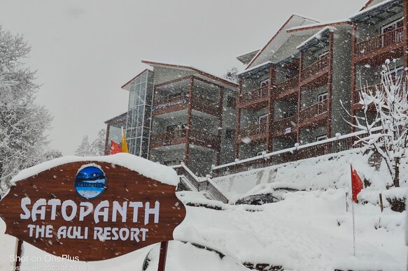 Satopanth The Auli Resort
