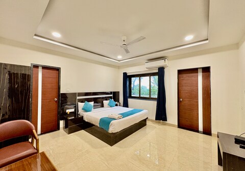 The Greenleaf Resort