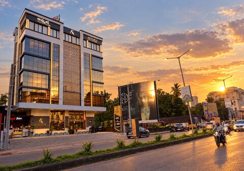 Avyukt View