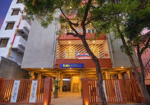 FabHotel Infinity Residency