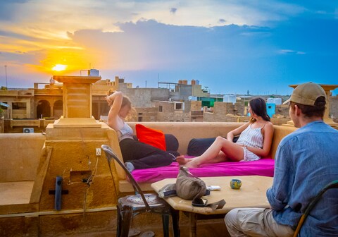 Open Road Hostel and Cafe