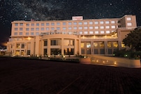 Ramada-Neemrana, Neemrana Ramada-Neemrana, Neemrana