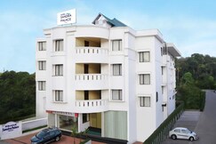 Hotel Sandra Palace, Thekkady Hotel Sandra Palace, Thekkady