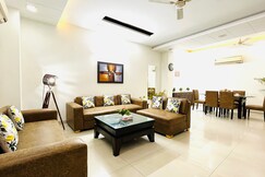 BluO 2BHK @ Greater Kailash | Lift Balcony Parking, Delhi BluO 2BHK @ Greater Kailash | Lift Balcony Parking, Delhi