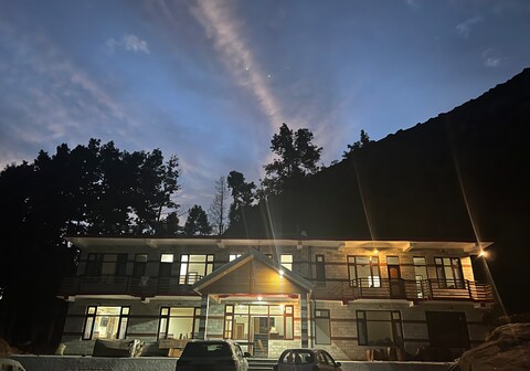 The Bulevar - Alpine