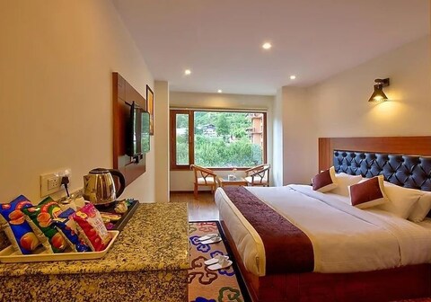 Maxwell Stays Manali - Mountain View