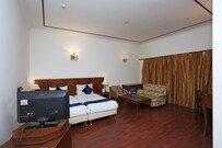 OYO 2856 Tullahmore Estate, Mussoorie OYO 2856 Tullahmore Estate, Mussoorie