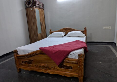 Amaravathi service apartments