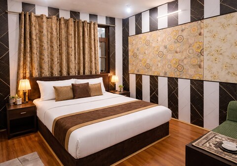Hotel Chinar