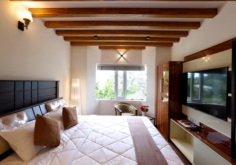 Green Wood Hill Cottage