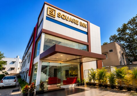 Square Inn